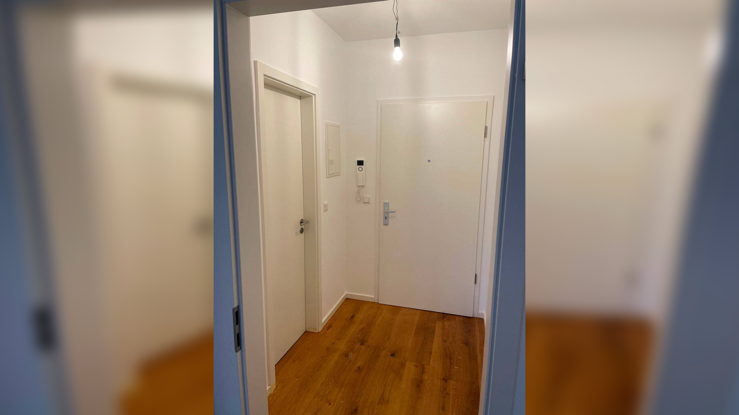 Frisch renovierte 2-Zimmer-Wohnung mit Loggia in Berlin-Friedrichshain – 10247 Berlin – Vorschaubild 3