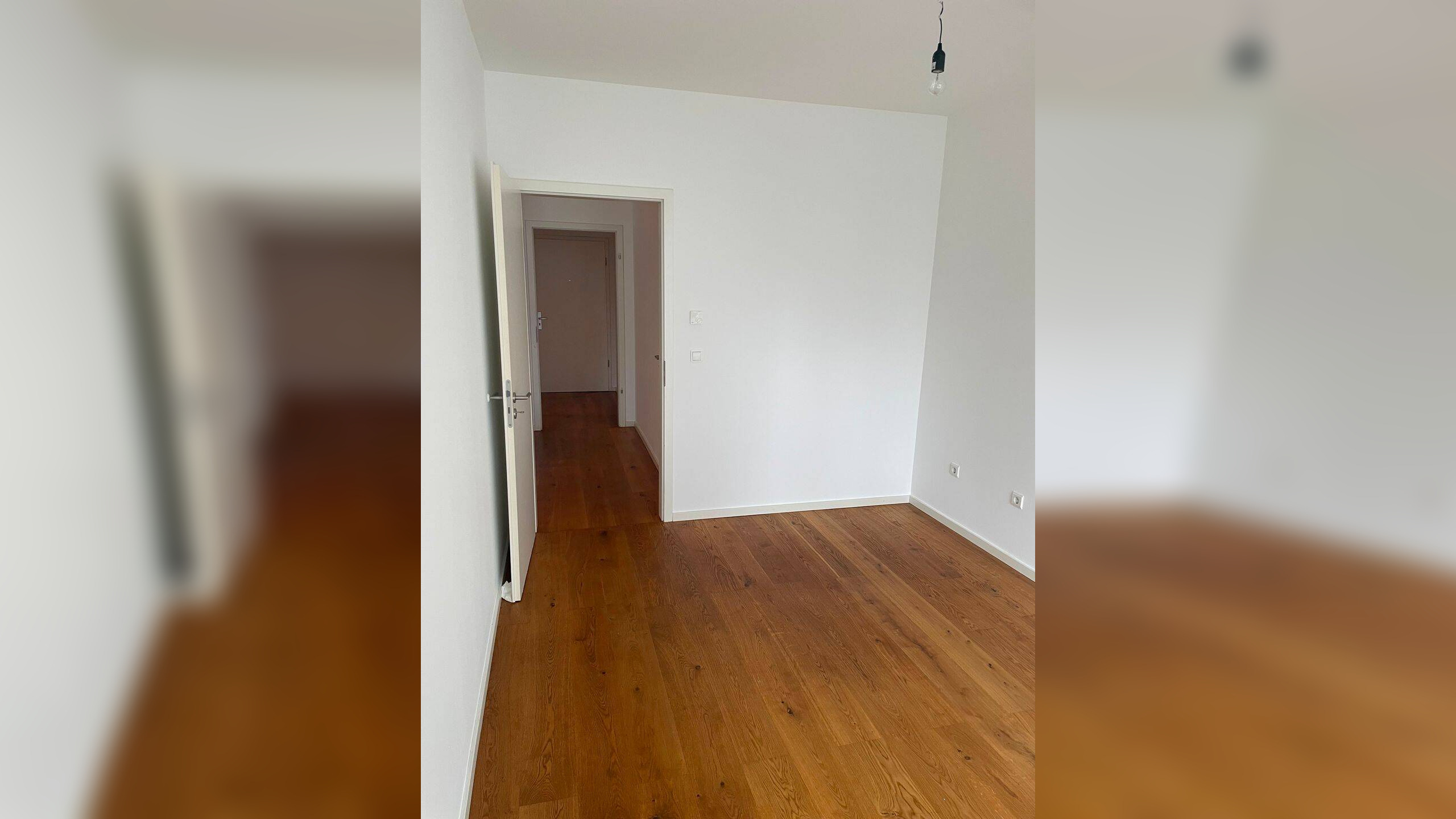 Frisch renovierte 2-Zimmer-Wohnung mit Loggia in Berlin-Friedrichshain – 10247 Berlin – Vorschaubild 4