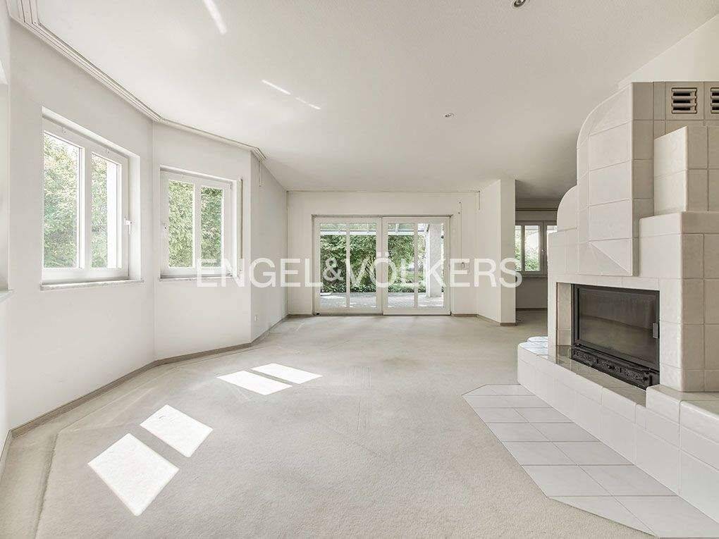 Stilvolle Villa mit großzügigem Raumangebot auf gepflegtem Grundstück – 90768 Fürth – Vorschaubild 3
