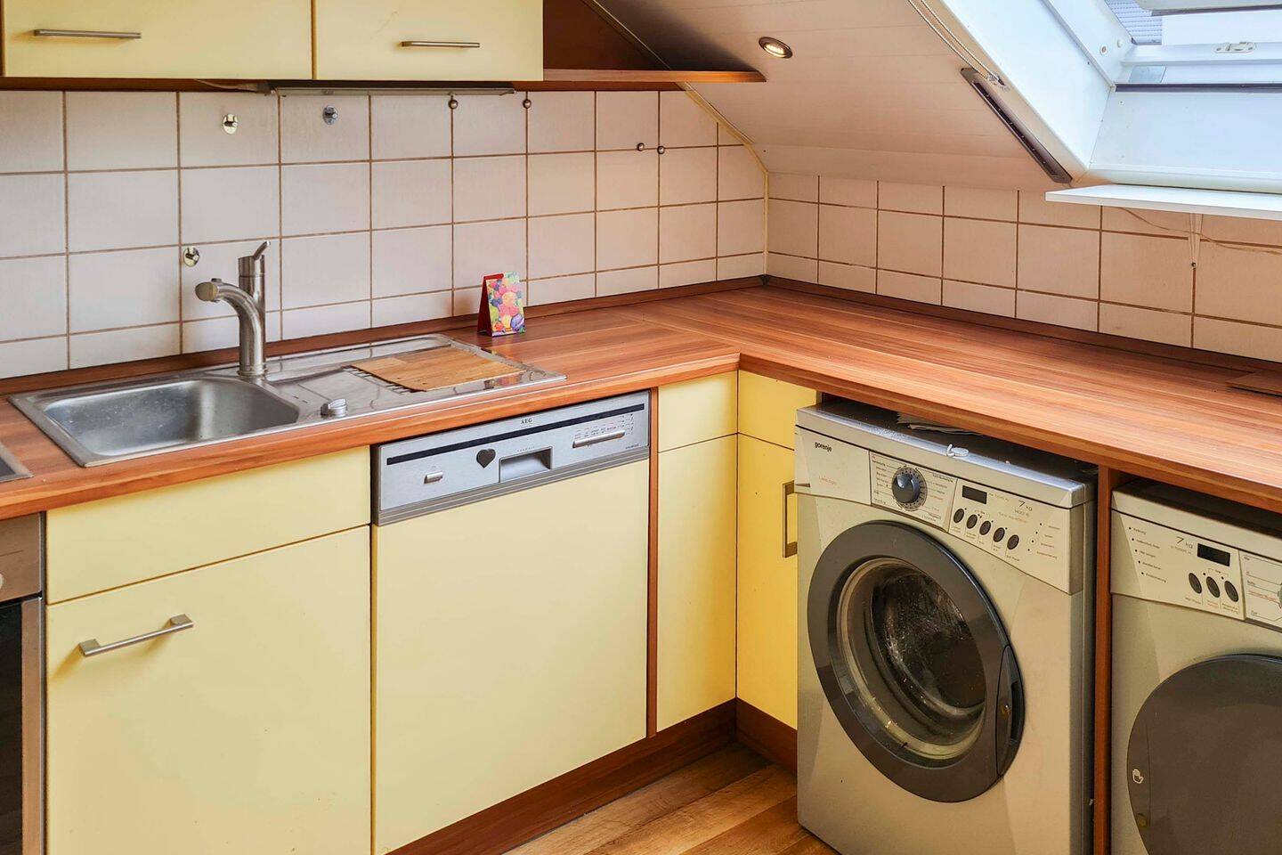 Wohnen im Grünen – Ihr neues Zuhause mit viel Potenzial in ruhiger Lage mitten in der Stadt – 63071 Offenbach am Main – Vorschaubild 3