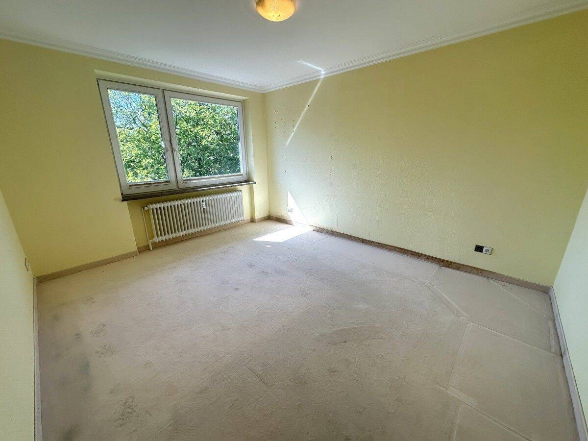 Sonnige 2-3-Zi.-ETW mit viel Potenzial in begehrter und zentraler Lage von Hamburg-Poppenbüttel – 22399 Hamburg – Vorschaubild 4