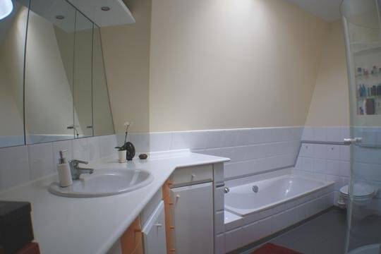 Traumhafte Dachgeschosswohnung mit Balkonen und hervorragender Ausstattung in ruhiger Lage – 22391 Hamburg – Vorschaubild 4