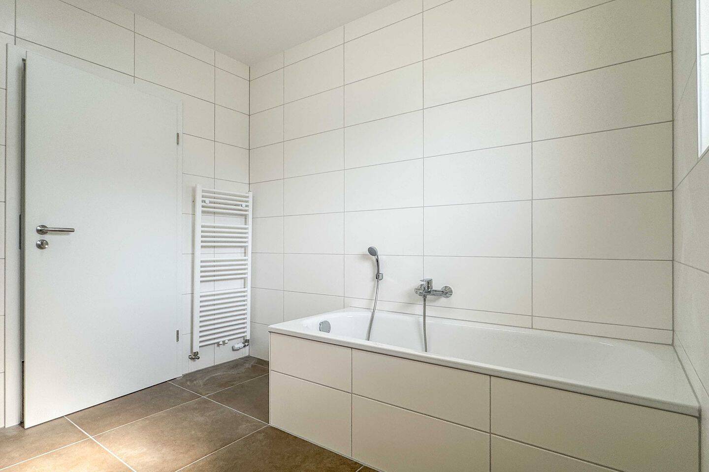 Frisch renovierte und bezugsfreie 3-Zi.-Whg. mit Balkon in ruhiger Lage von Koblenz-Wallersheim – 56070 Koblenz – Vorschaubild 3