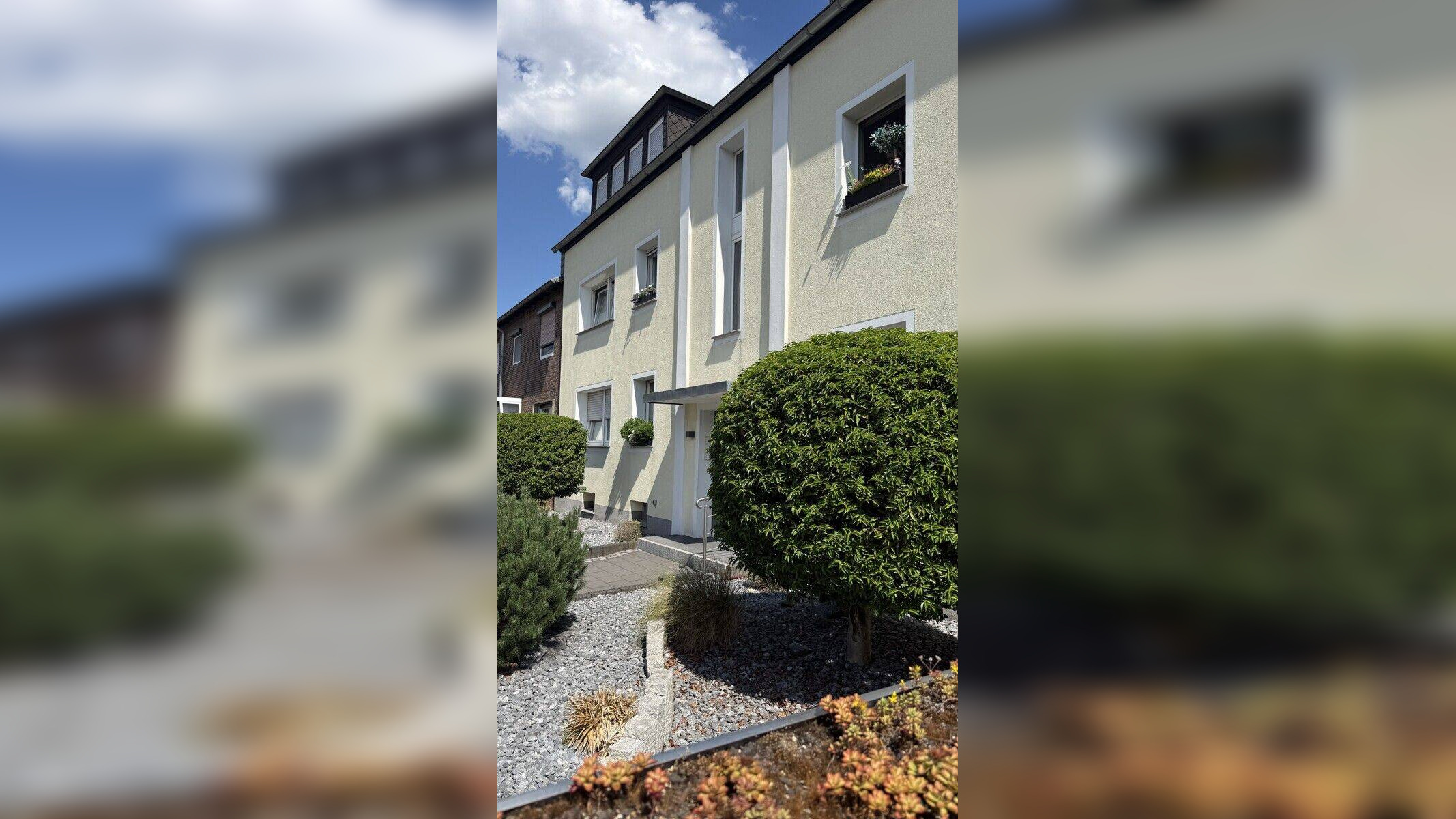 Charmante Dachgeschosswohnung mit Entwicklungspotenzial – Spitzboden & Balkonperspektive – 47269 Duisburg – Vorschaubild 3