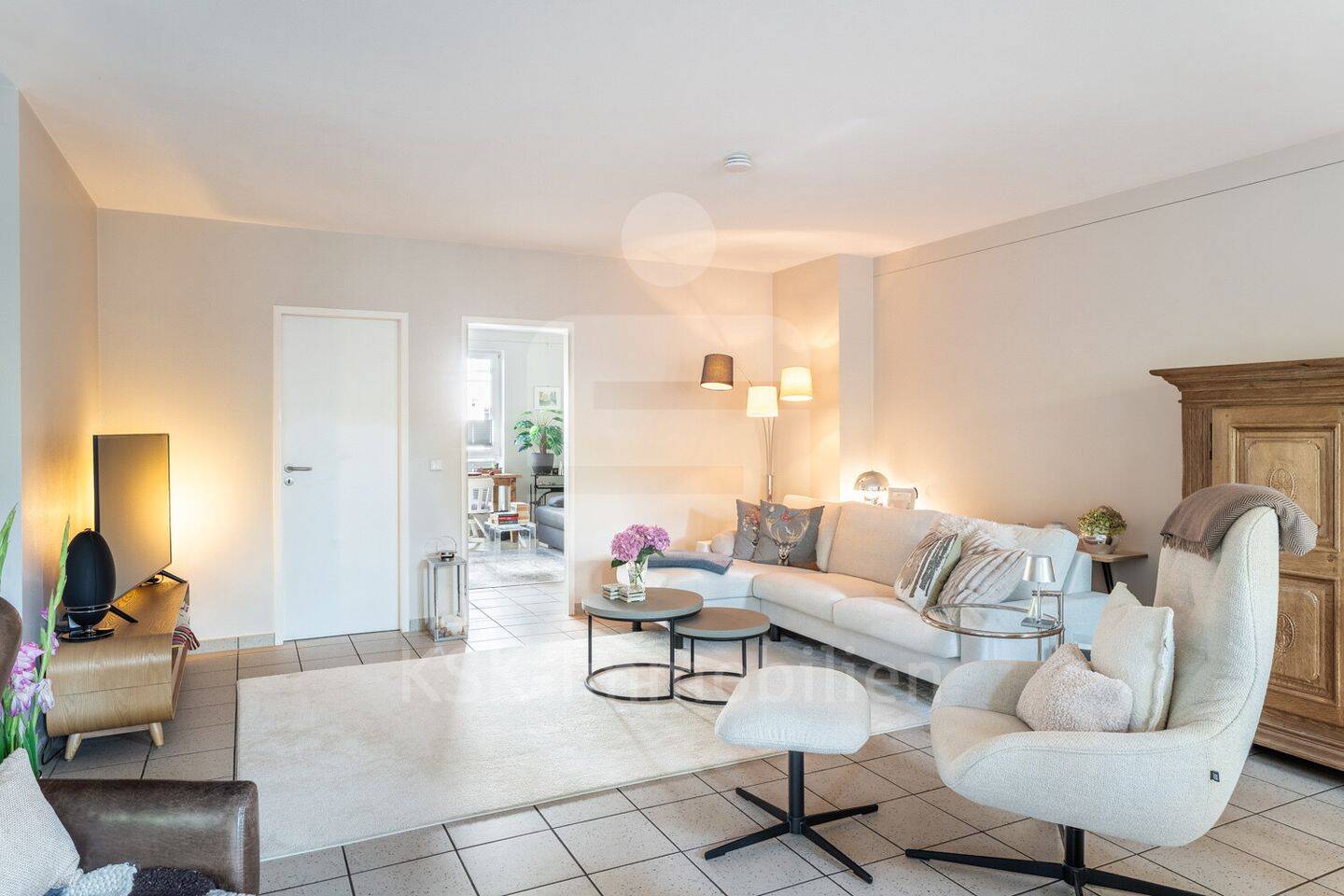 Einzigartige Gelegenheit – Ihre zukünftige Wohlfühloase mit Sauna, Gartenterrasse und Garage! – 50968 Köln – Vorschaubild 3