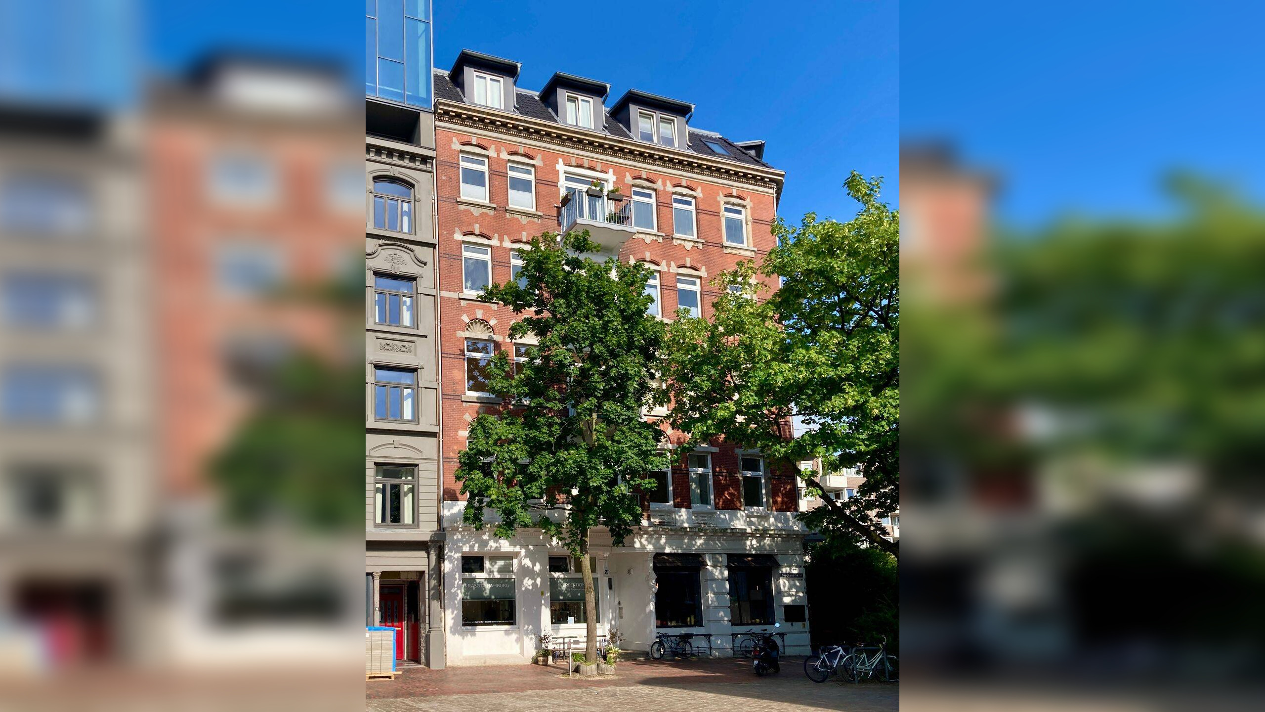 Zeughausmarkt: Attraktive und großzügige Altbauwohnung mit Balkon und Elphi-Blick – 20459 Hamburg – Vorschaubild 3