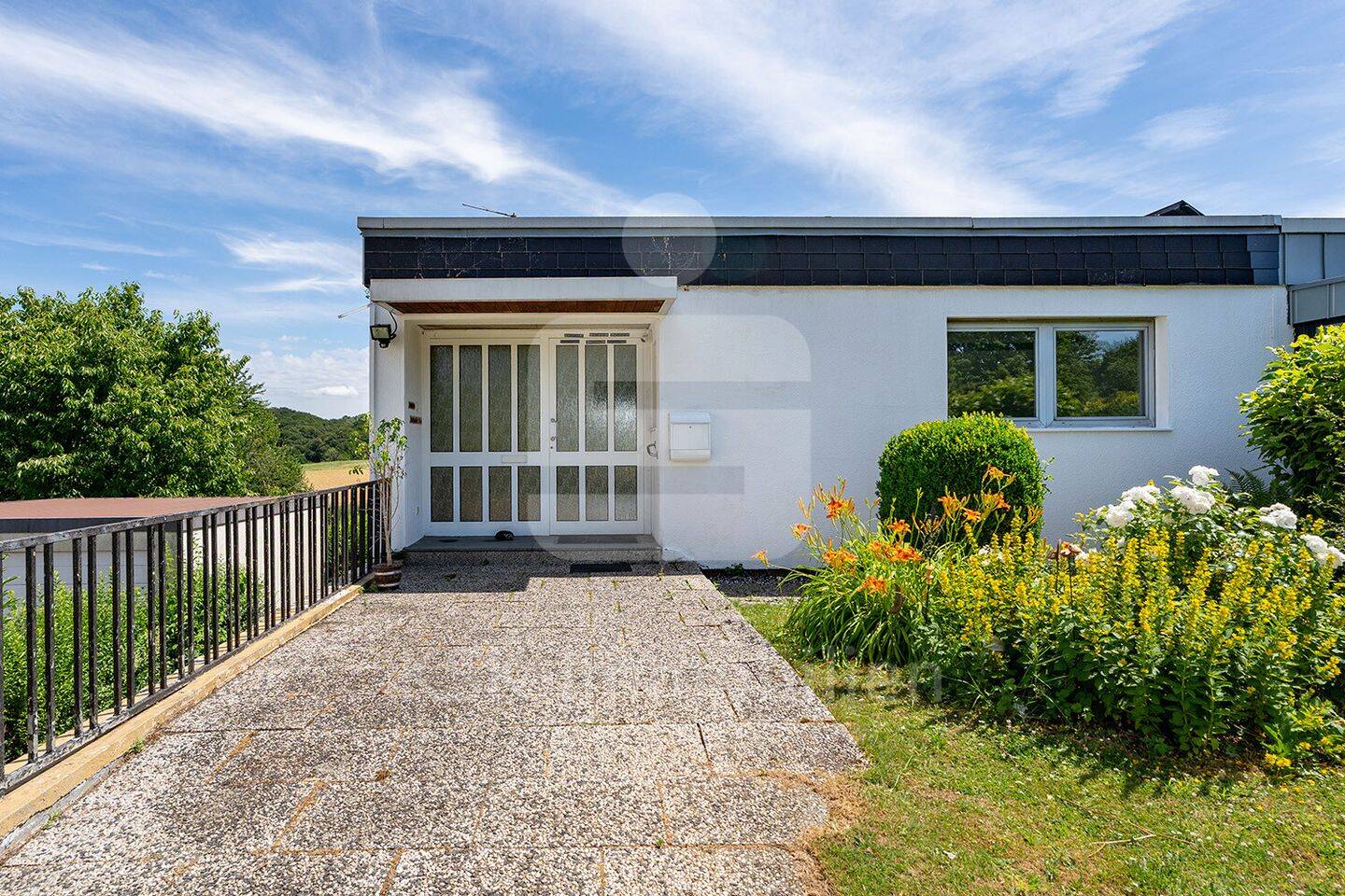 Großzügiger Bungalow mit toller Aussicht. – 51377 Leverkusen – Vorschaubild 3