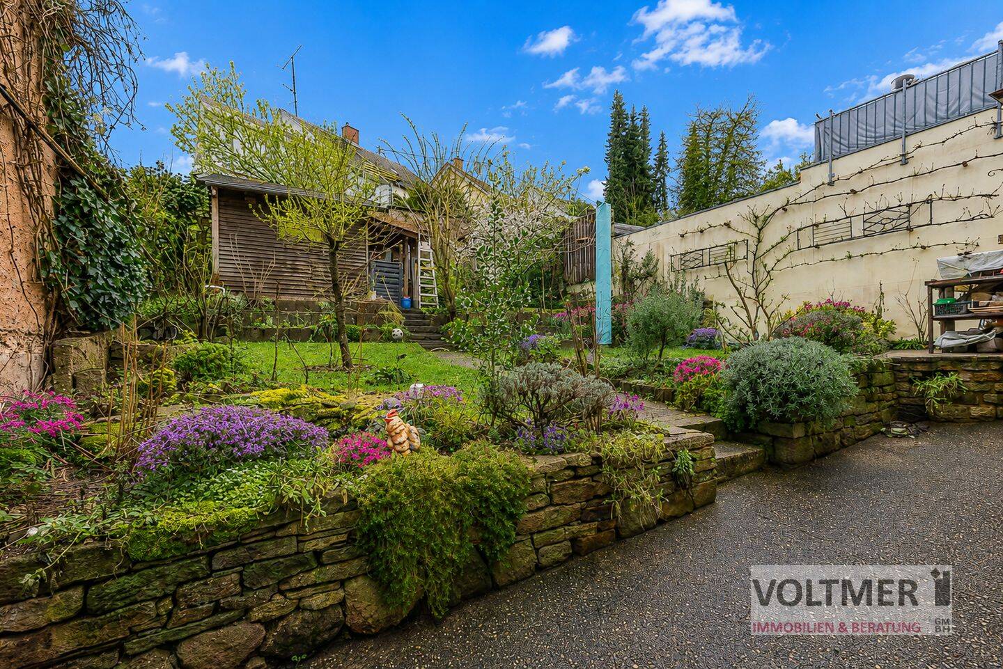 CHARME – Einfamilienhaus mit Terrasse und Garten in Saarbrücken-Herrensohr! – 66125 Saarbrücken – Vorschaubild 4