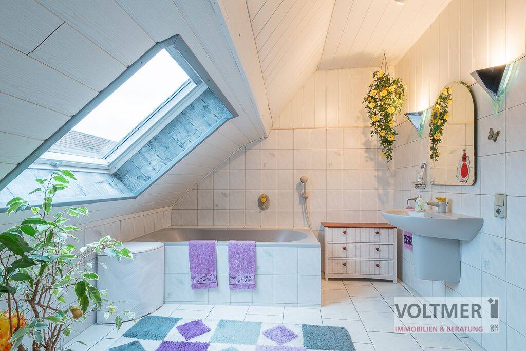 CHARME – Einfamilienhaus mit Terrasse und Garten in Saarbrücken-Herrensohr! – 66125 Saarbrücken – Vorschaubild 8