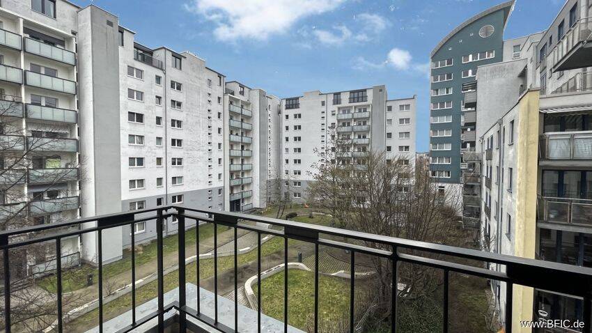 3-Zi.-Neubau-Wohnung mit 2 Bädern, Balkon, ruhige Innenhoflage, Bestlage Mitte – 10179 Berlin – Vorschaubild 3