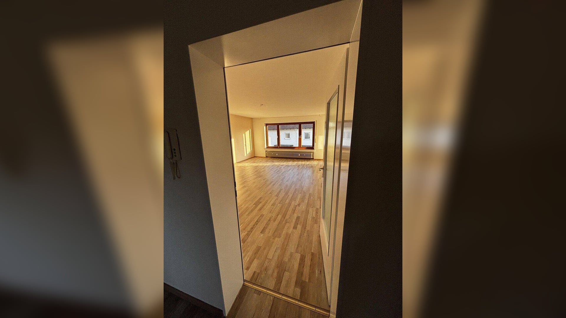 gemütliche 3,5-Zimmer-Wohnung mit Südbalkon in Neu-Ulm (Pfuhl) zu vermieten – 89233 Neu-Ulm – Vorschaubild 3