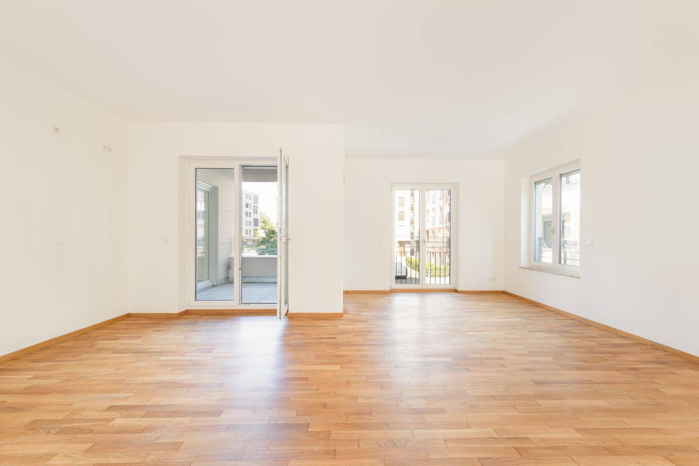 Am Gleisdreieck-Park in Berlin-Kreuzberg: Mit Garten, Balkon, Terrasse, Aufzug, Stellplatz – 10785 Berlin – Vorschaubild 3