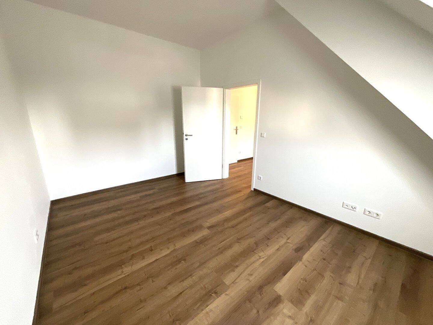 Gut geschnittene 2-Zimmer Wohnung in TOP-Lage – 90762 Fürth – Vorschaubild 7