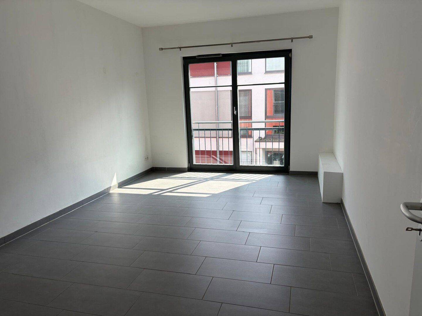 Hochwertige 3-Zimmer-Wohnung im Rostocker Bahnhofsviertel – 18055 Rostock – Vorschaubild 11