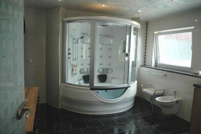 2-Zi. – Wohnung mit toller Ausstattung und schöner Aussicht in Mittelstadt – 72766 Reutlingen – Vorschaubild 3