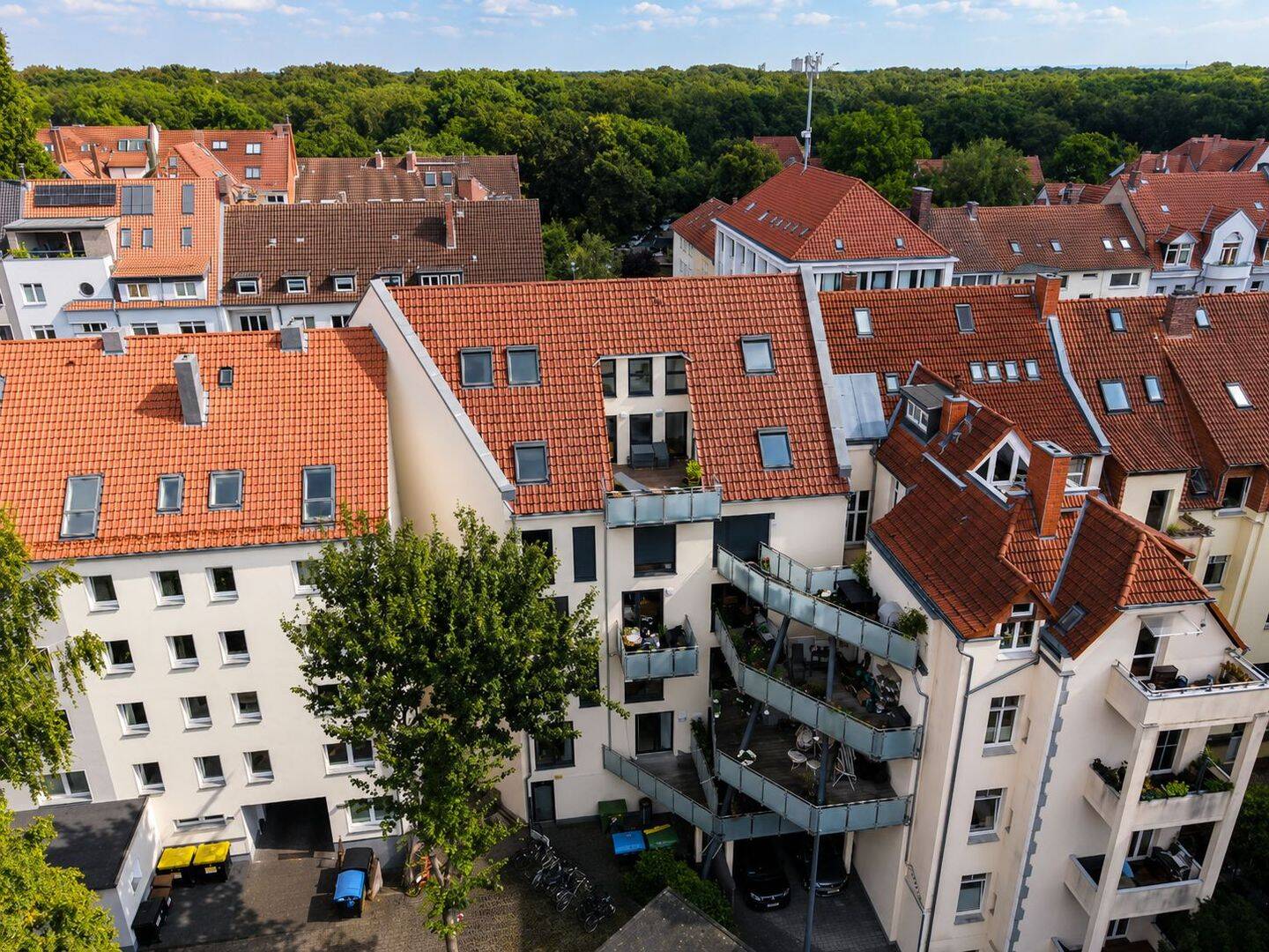 Exklusive Maisonette Wohnung in mitten des „Lister Treibens“ – 30177 Hannover – Vorschaubild 3