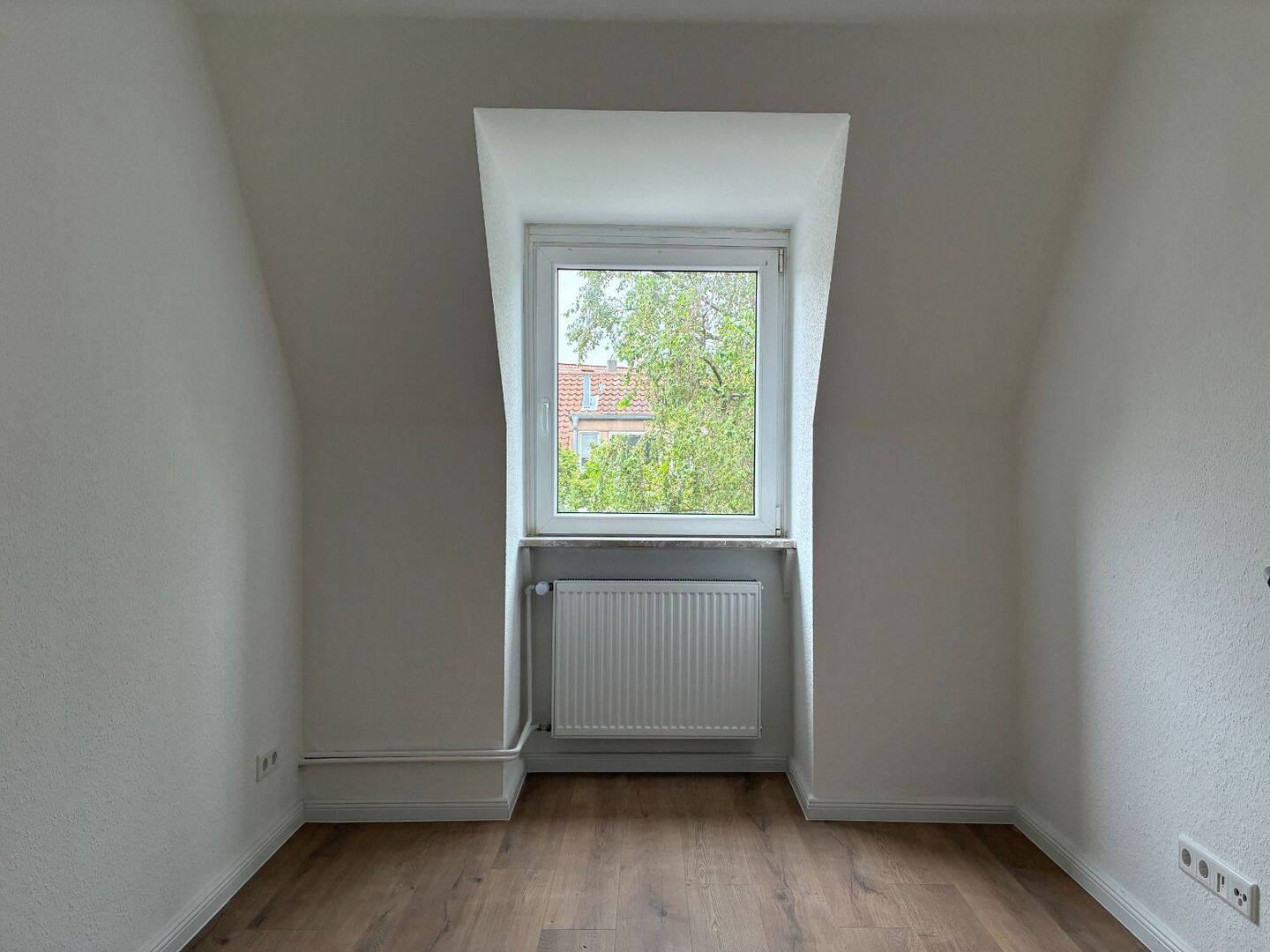 Sanierte Dachgeschosswohnung in Hildesheim – 31137 Hildesheim – Vorschaubild 6
