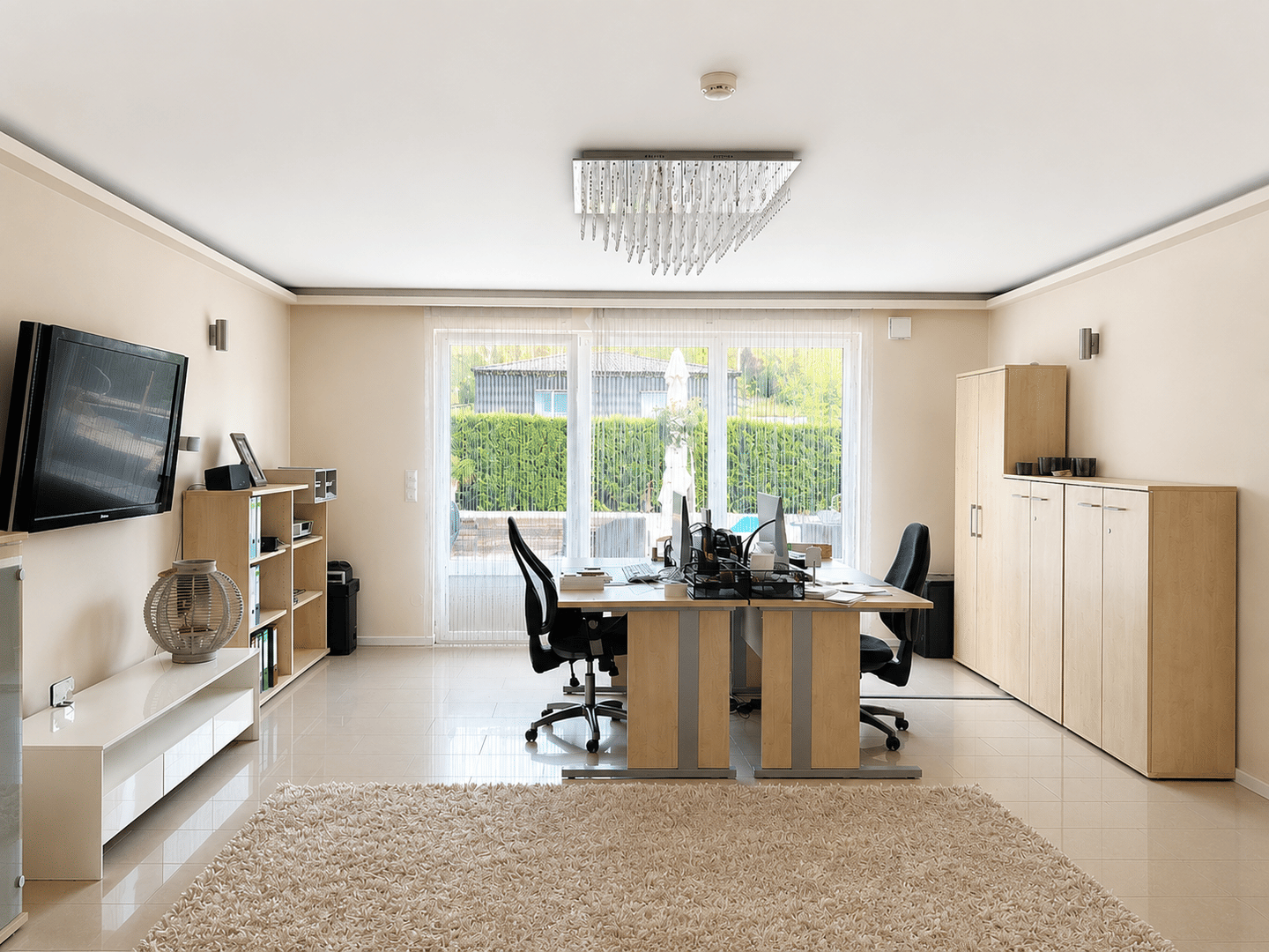 Exklusive und luxuriöse Villa mit Pool und Einliegerwohnung am Naturschutzgebiet Hamburg-Boberg! – Moderne Eleganz mit stilvoller Architektur, großzüg – 21033 Hamburg – Vorschaubild 3