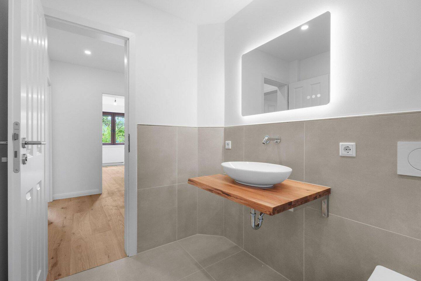 Erstbezug: 4-Zimmer-Wohnung mit Terrasse | kernsaniert – 28759 Bremen – Vorschaubild 3