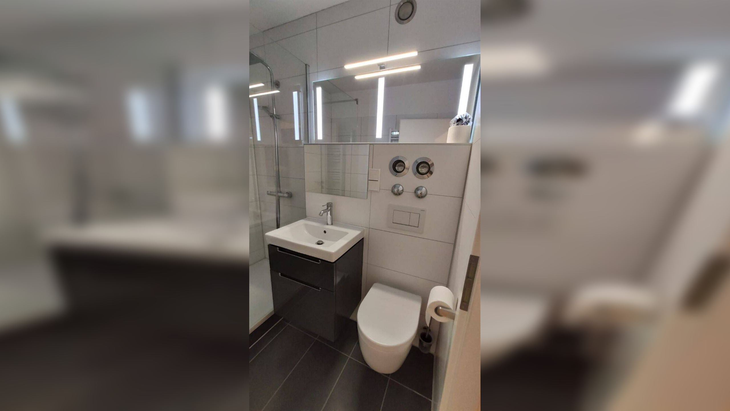 ** Modernes Apartment in direkter U-Bahn Nähe zum Selbstbezug ** – 80993 München – Vorschaubild 5