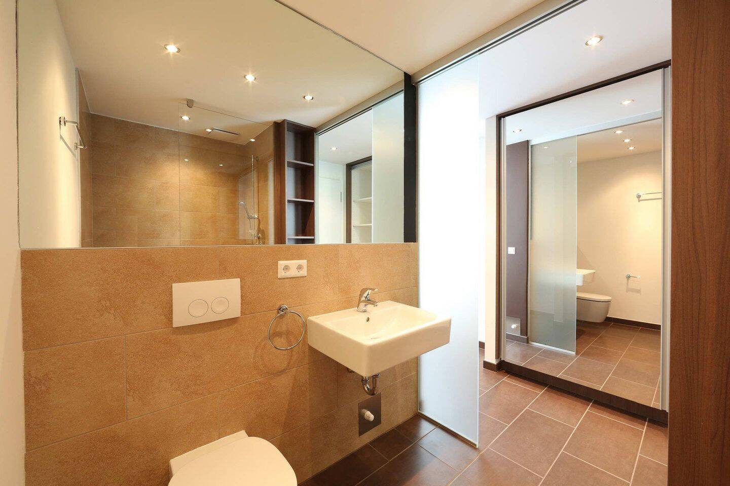 Großes Apartment, Möbiliert, im Zentrum Münchens ab 01.08.26 zu vermieten – 80336 München – Vorschaubild 5