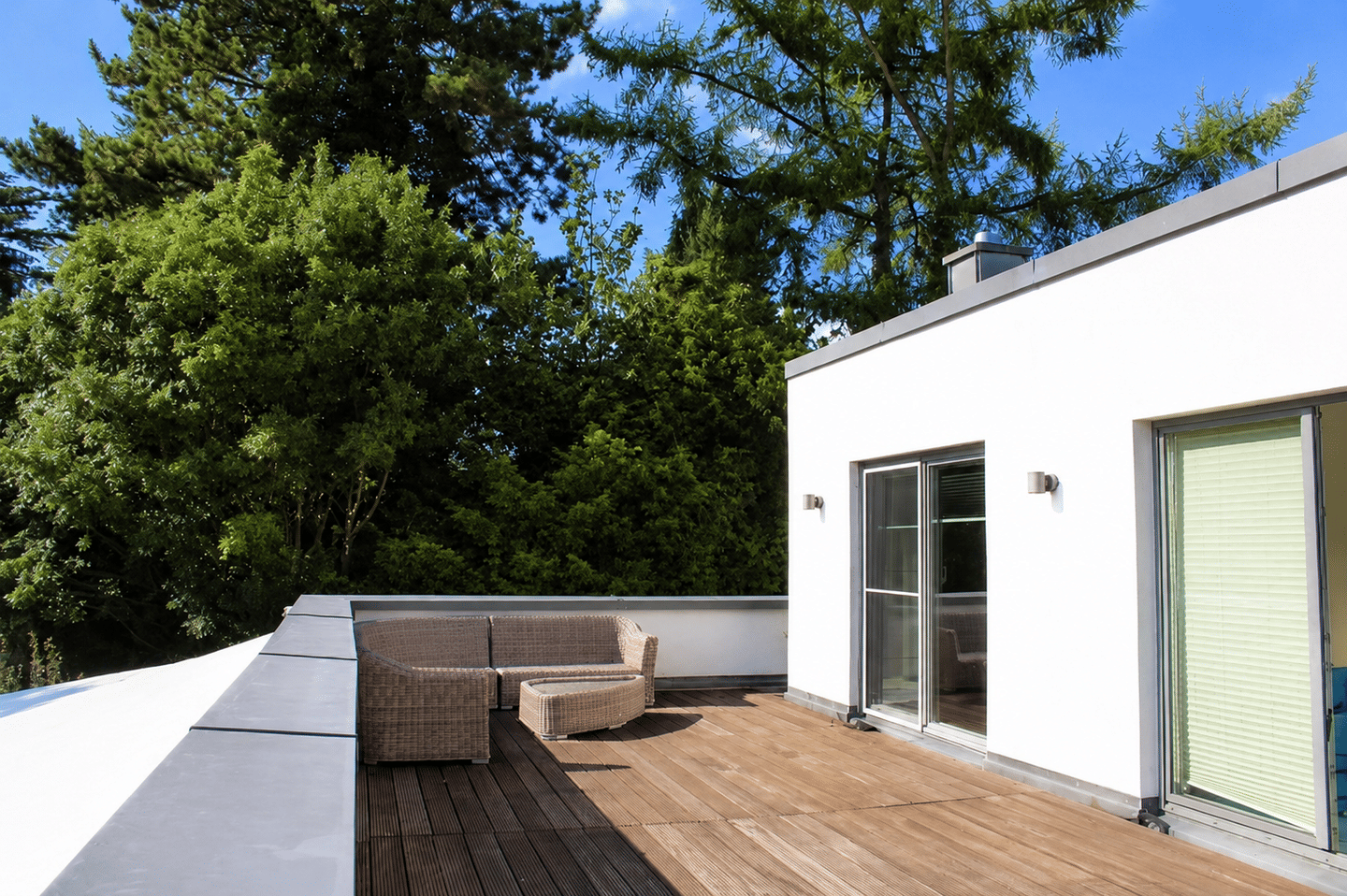 Exklusive und luxuriöse Villa mit Pool und Einliegerwohnung am Naturschutzgebiet Hamburg-Boberg! – Moderne Eleganz mit stilvoller Architektur, großzüg – 21033 Hamburg – Vorschaubild 4
