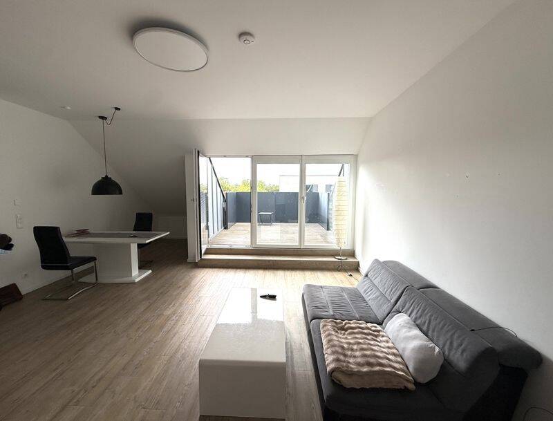Schöne Dachgeschosswohnung mit tollem Weitblick in Rüttenscheid! – 45128 Essen – Vorschaubild 3