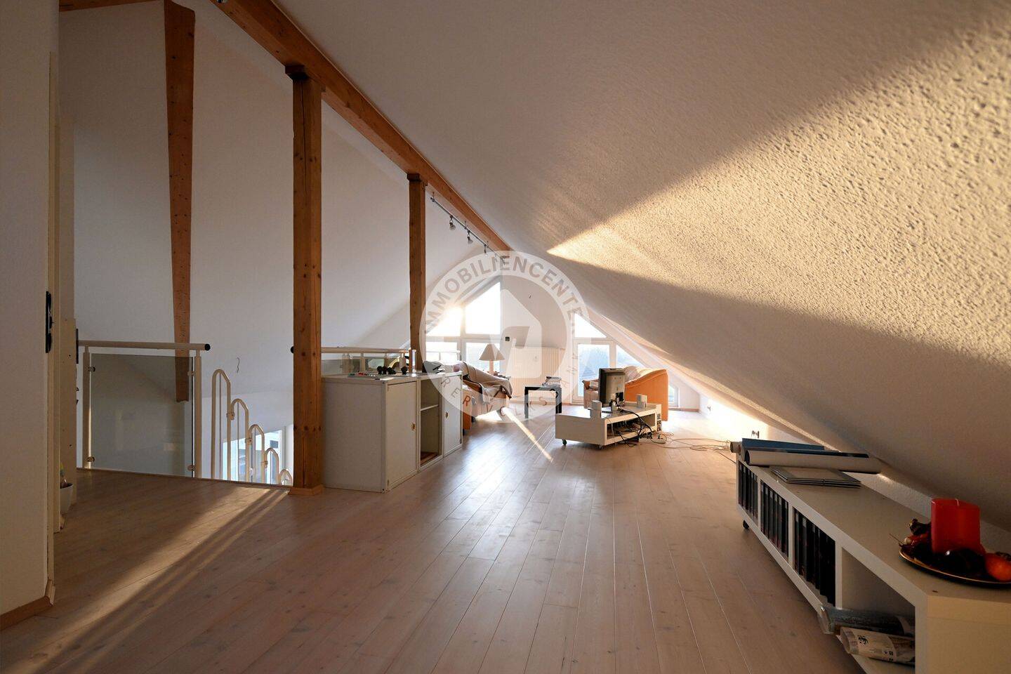 Provisionsfrei! Maisonette-Wohnung mit Galerie, großzügigem Wohngefühl und Weitblick in ruhiger Lage – 58239 Schwerte – Vorschaubild 3