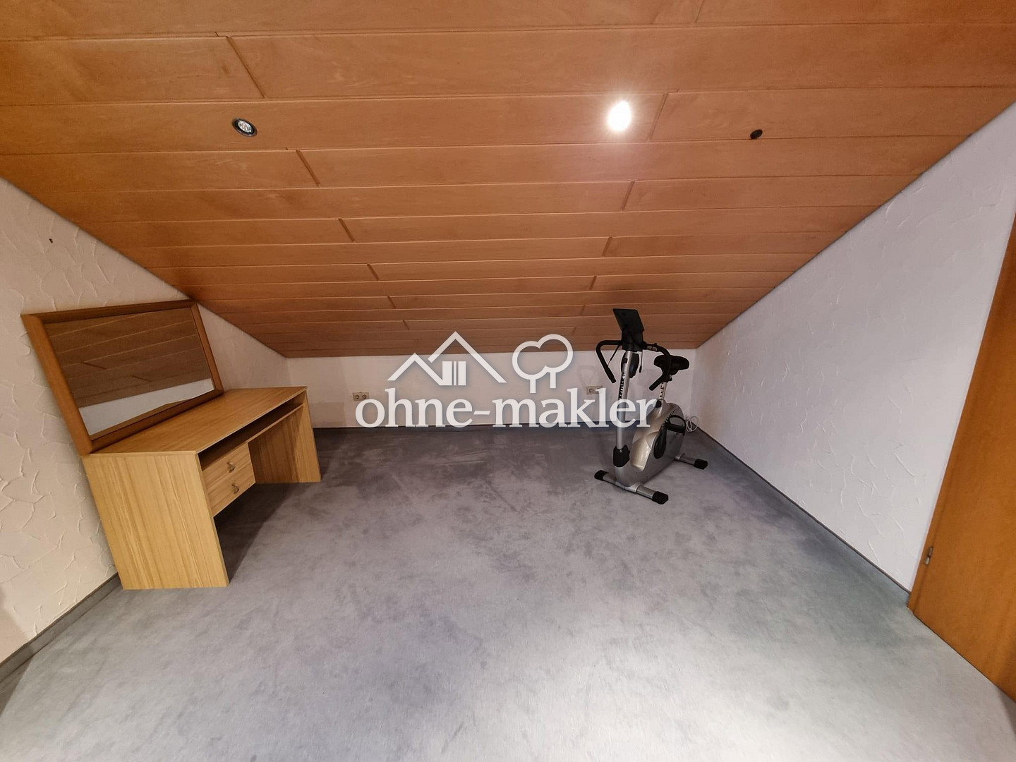 Dachgeschosswohnung mit Charme in Aalen – Bonifatiusstraße 51, 73434 Aalen – Vorschaubild 5