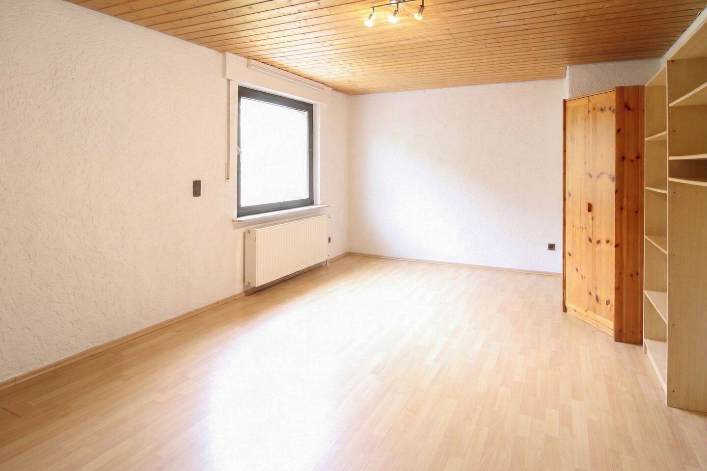 Charmantes Einfamilienhaus mit großem Garten in Herten – 45699 Herten – Vorschaubild 5