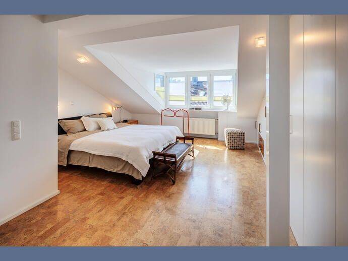 Möbliert: Schönes, möbliertes 4-Zimmer-Reihenhaus – 81549 München – Vorschaubild 3