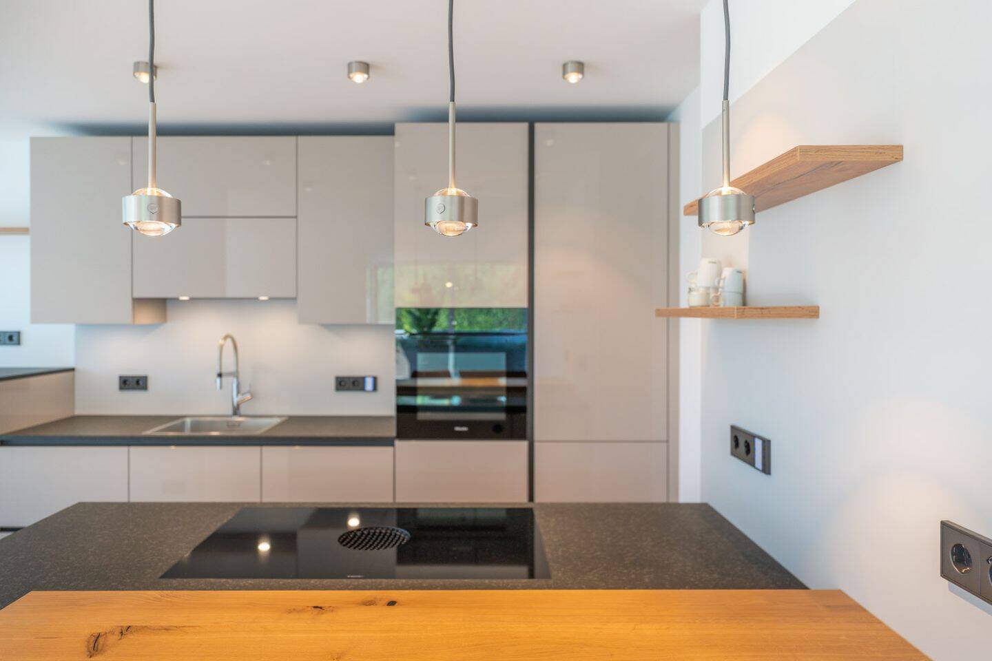 GRÜN – PRIVAT – LUXURÖS Traumhafte Penthousewohnung mit 76 m² Terasse – 81927 München – Vorschaubild 4