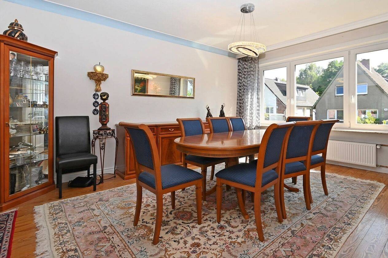 Vielseitiges Ein/Zweifamilienhaus in ruhiger zentraler Lage von HH-Billstedt mit schönem Grundstück! – 22117 Hamburg – Vorschaubild 3
