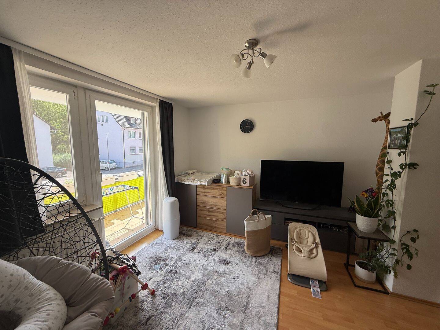PERFEKT: Schöne, gemütliche 3-Zi.-Whg. in S-Rohracker * EBK * TL-Bad * Balkon * Garage – 70329 Stuttgart – Vorschaubild 5