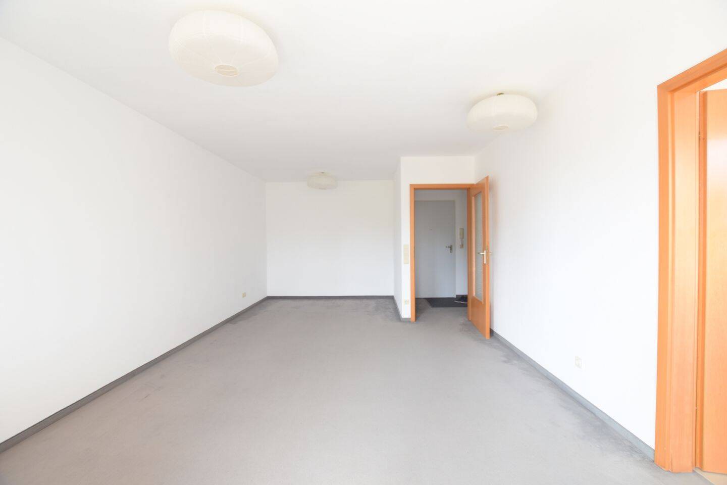 AIGNER – Lichtdurchflutetes Dachgeschoss-Apartment mit Balkon – 80997 München – Vorschaubild 3