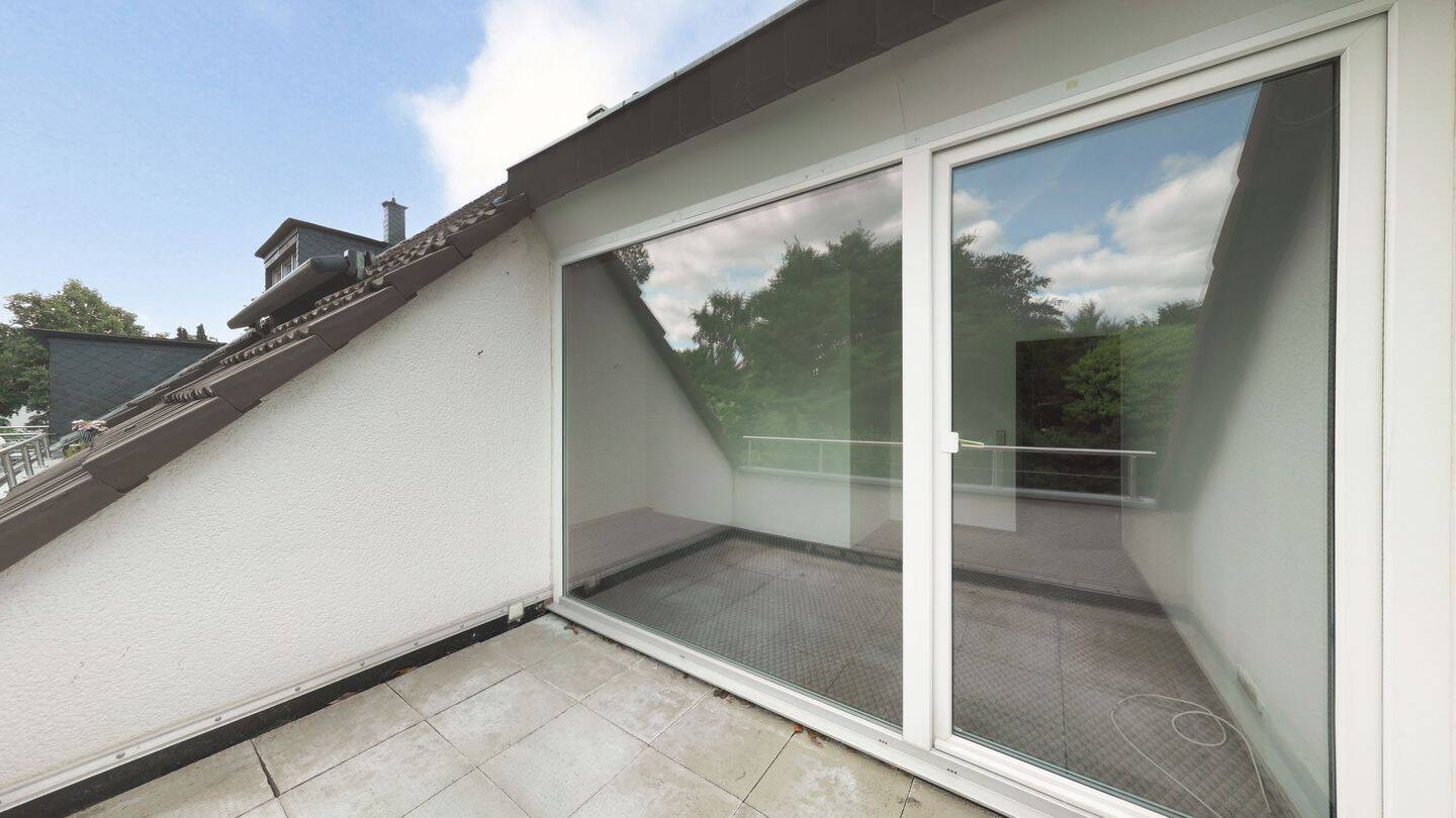 Maisonette mit Kamin & 4 Sonnenterrassen – Seltenheit in Junkersdorf – 50858 Köln – Vorschaubild 3