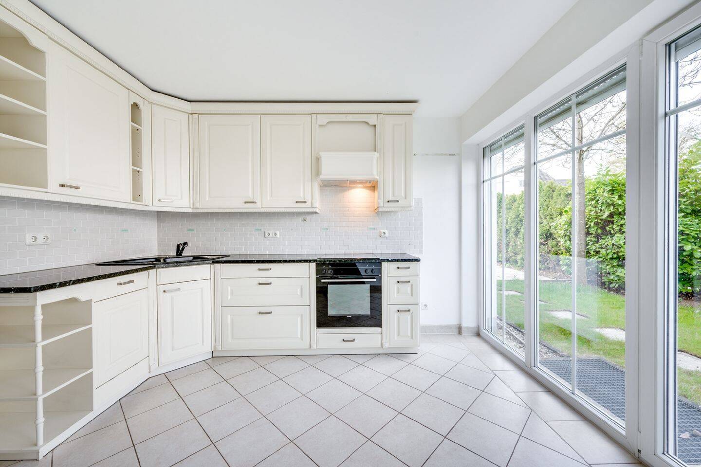 AIGNER – Sonnige Maisonettewohnug mit Garten in bester Lage von Waldtrudering! – 81827 München – Vorschaubild 4