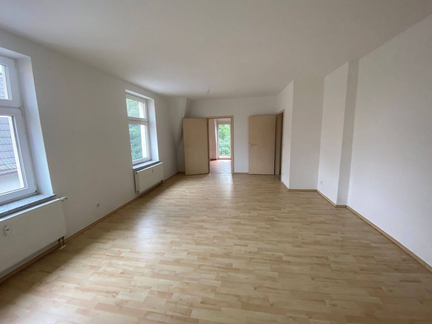 Familienwohnung im schönen Pölbitz, Balkon mit Blick ins Grüne – 8058 Zwickau – Vorschaubild 6