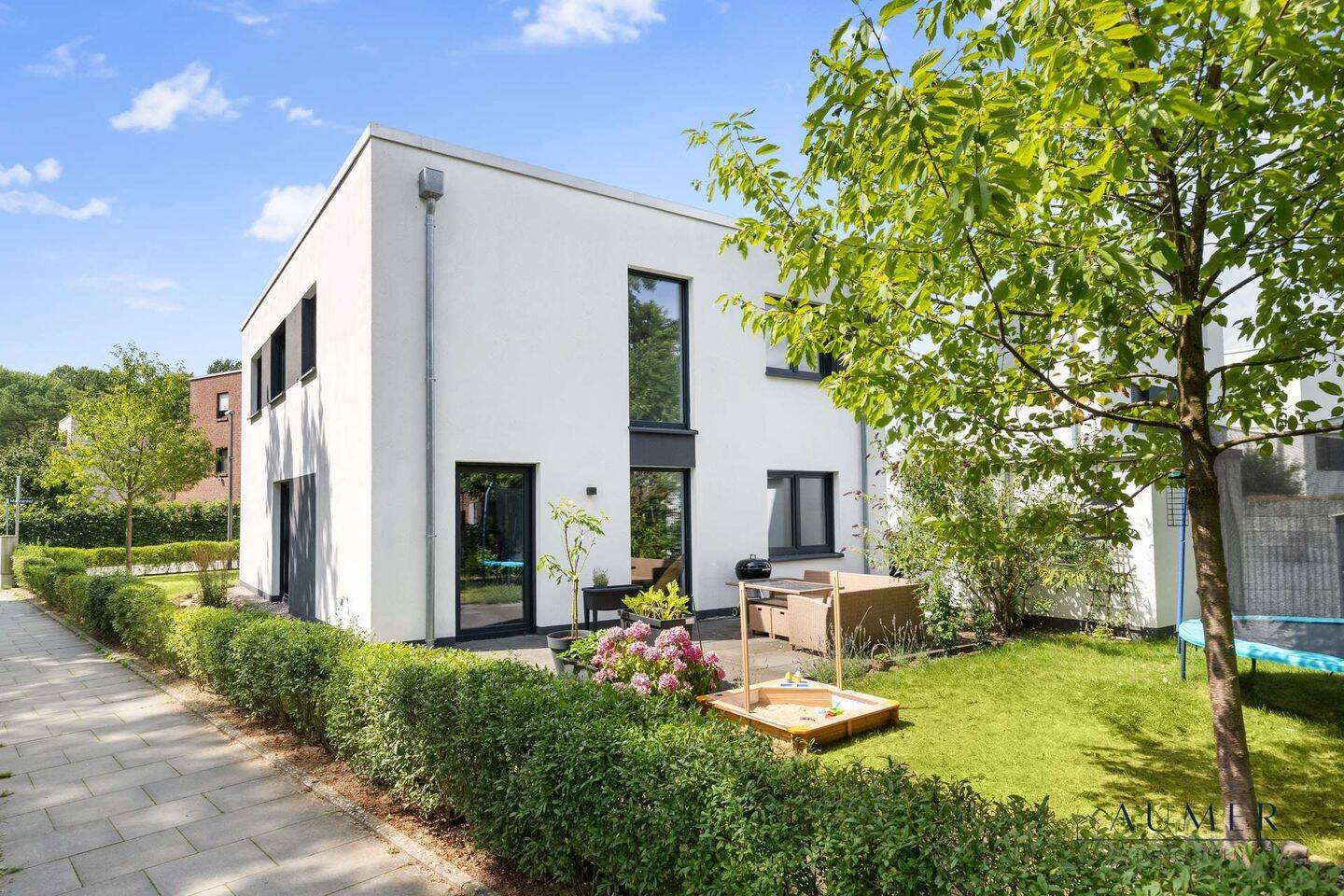Energieeffizientes Einfamilienhaus mit Einliegerwohnung in Fischbek – KFW55 Standard – 21149 Hamburg – Vorschaubild 3