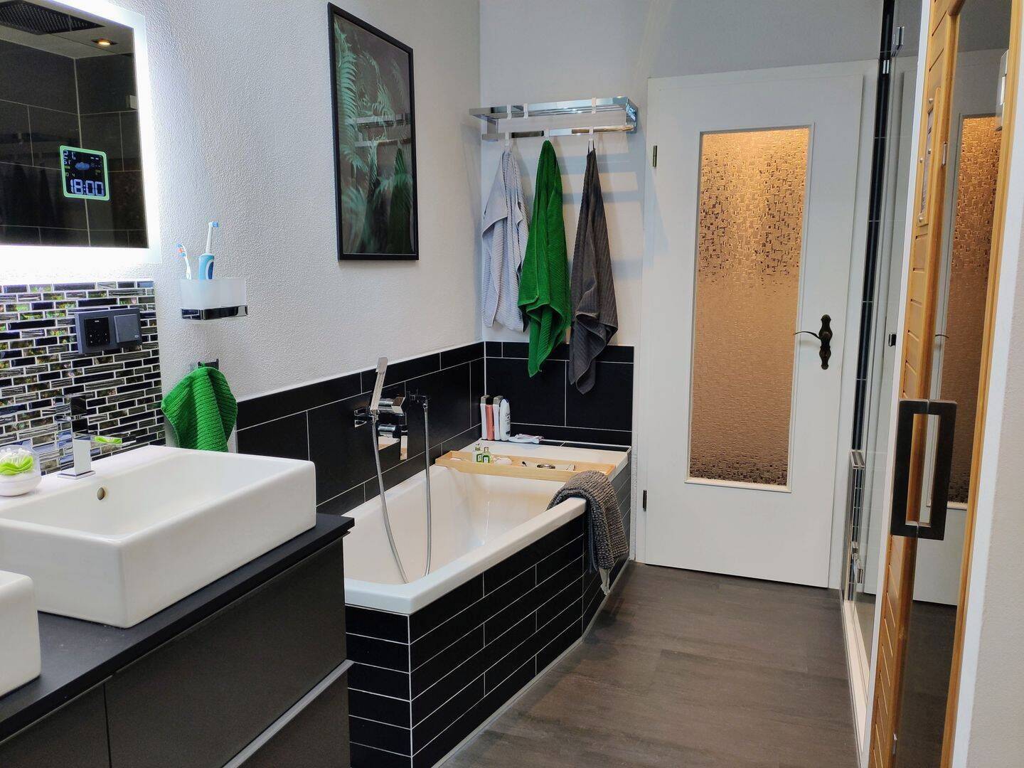 Moderne 4-Zimmer-Wohnung mit eigenem Gartenanteil, Balkon und 2 Stellplätzen – 85276 Hettenshausen – Vorschaubild 3
