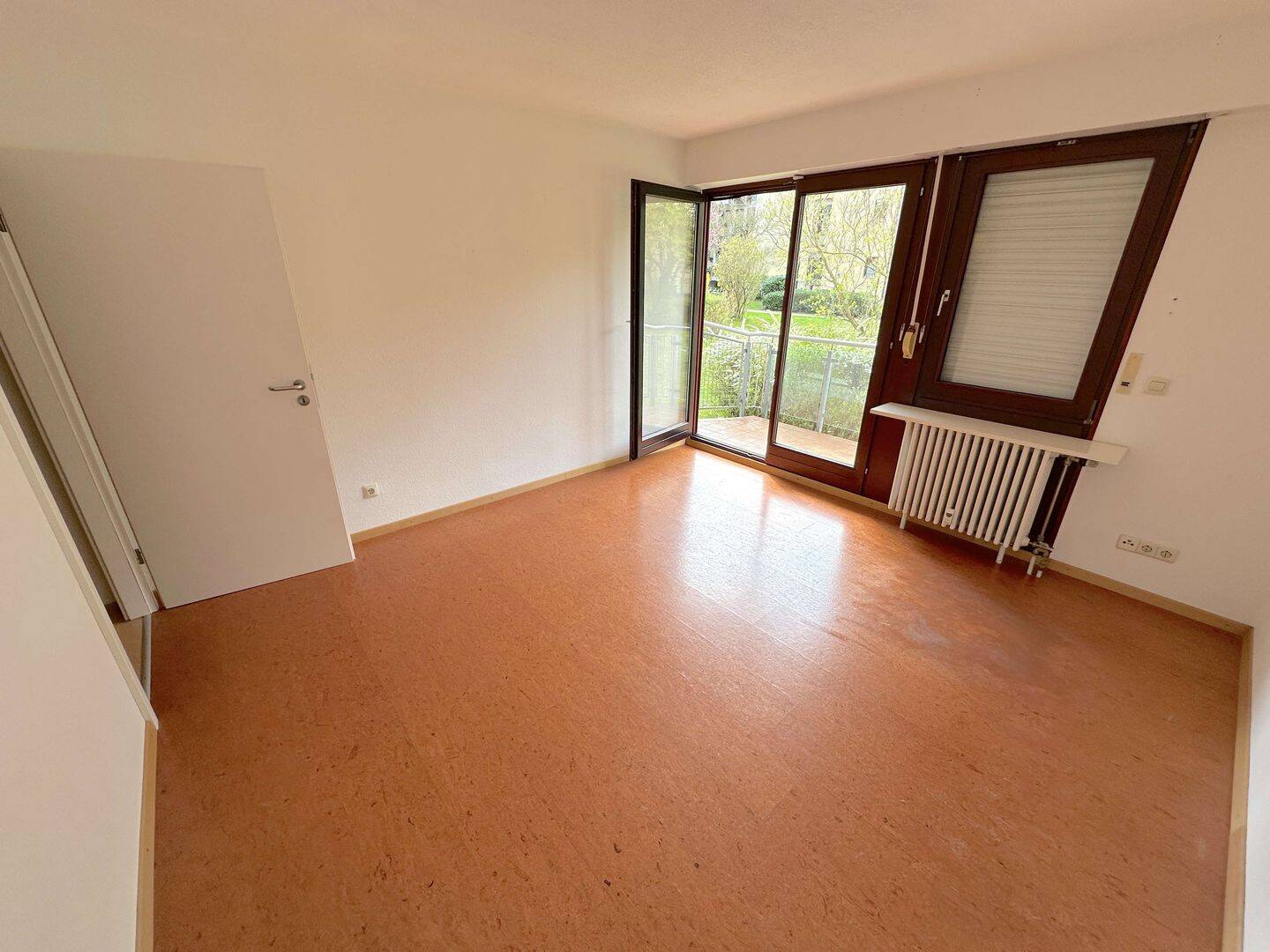 Reserviert-Bezugsfreie 2-Zimmer-Wohnung mit schönem Balkon & TG-Stellplatz in Freiburg-Littenweiler – 79117 Freiburg im Breisgau – Vorschaubild 3