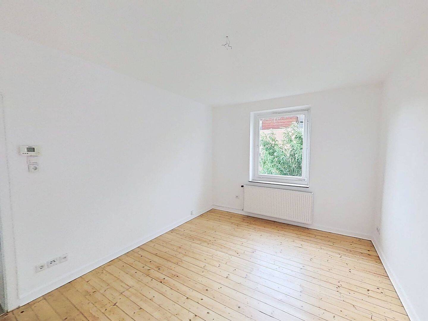 Hübsche 2-Zimmer-Wohnung mit Tageslichtbad in Bielefeld-Mitte – 33607 Bielefeld – Vorschaubild 3