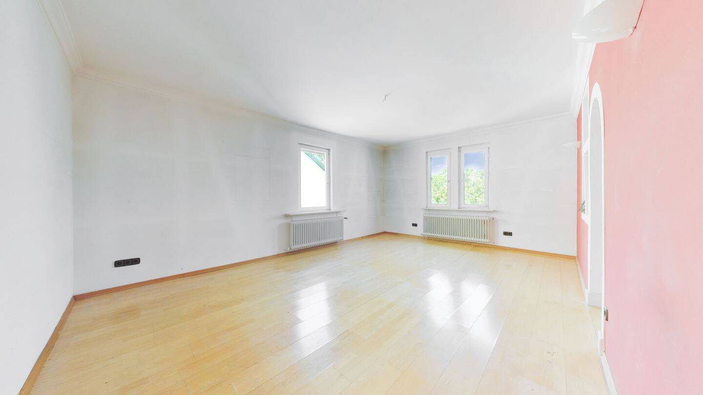 Großzügige 4-Zimmer-Altbauwohnung im denkmalgeschützten Wohnhaus – 70182 Stuttgart – Vorschaubild 3