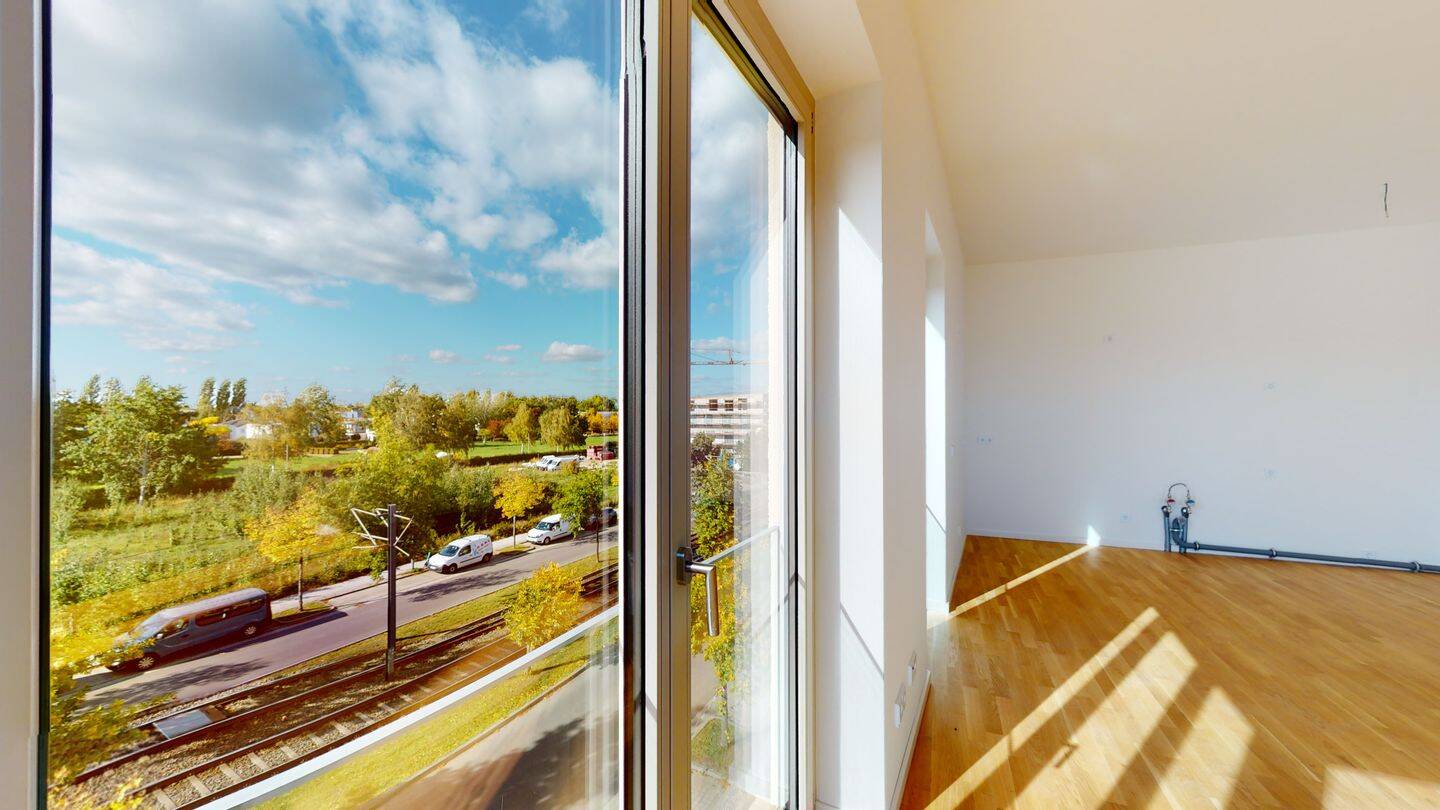 Traumhaftes 4-Zimmer-Penthouse mit Balkon, Küche und TG-Stellplatz – 14469 Potsdam – Vorschaubild 5