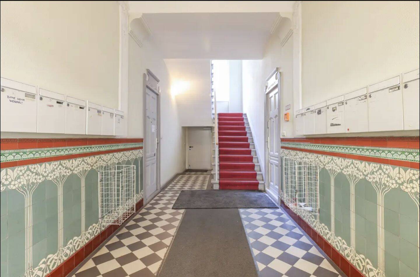 Urbanes Loftgefühl im Altbau – hochwertige 4-Zimmer-Wohnung mit Traumterrasse – 10247 Berlin – Vorschaubild 3