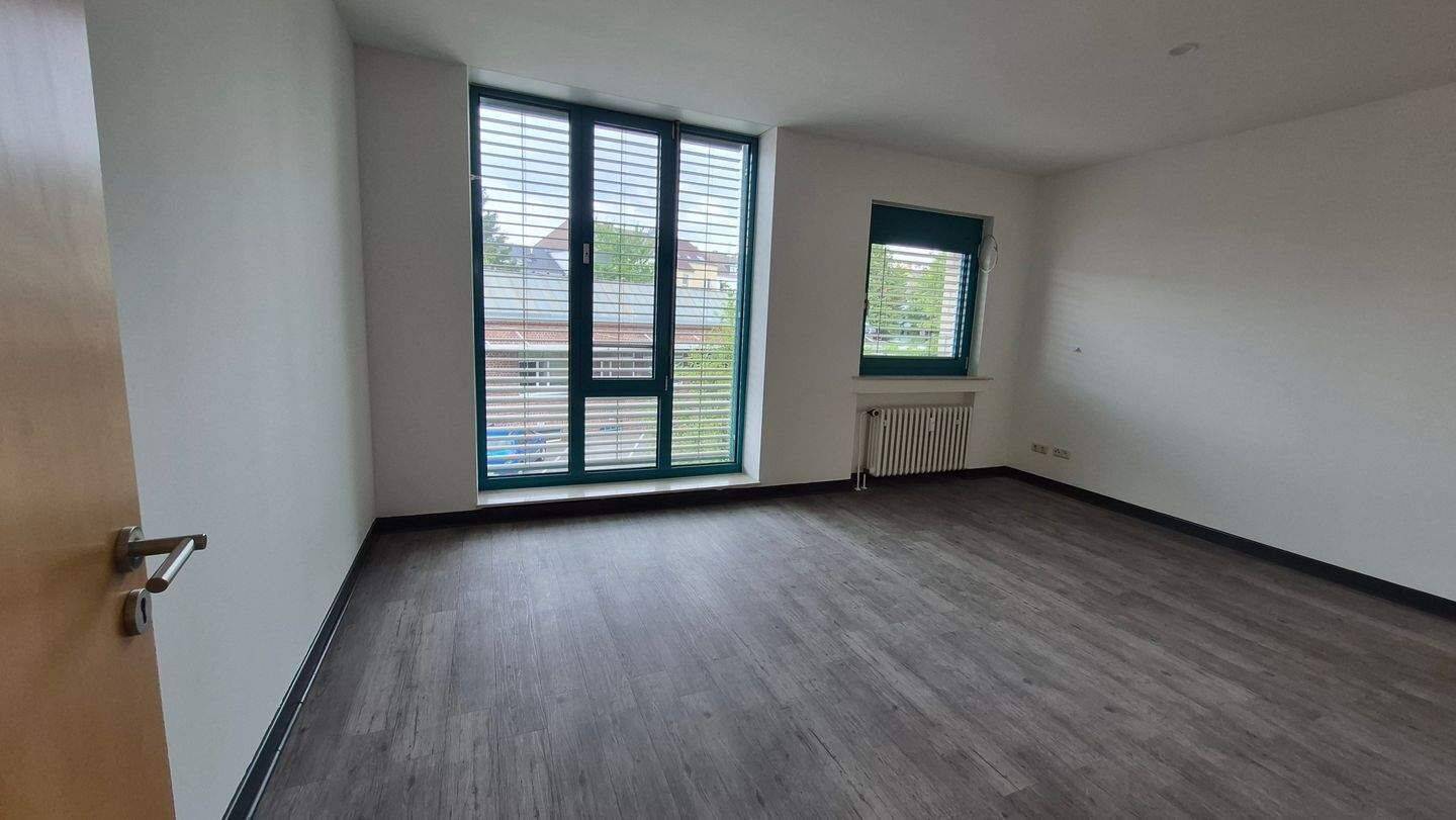 Moderne und Top geschnittene Etagenwohnung in zentraler Lage von MG, Nähe City und Hauptbahnhof – 41065 Mönchengladbach – Vorschaubild 3