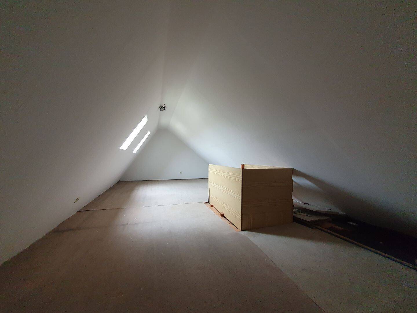 Schöne 2-Zimmer-Dachgeschosswohnung mit zusätzlichem Spitzboden – 45276 Essen – Vorschaubild 5