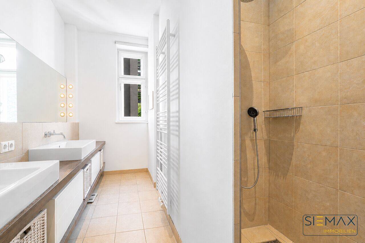 Altbaujuwel in Bestlage – 3,5 Zimmer mit Südwestbalkon am Prinzregentenplatz – 81675 München – Vorschaubild 5
