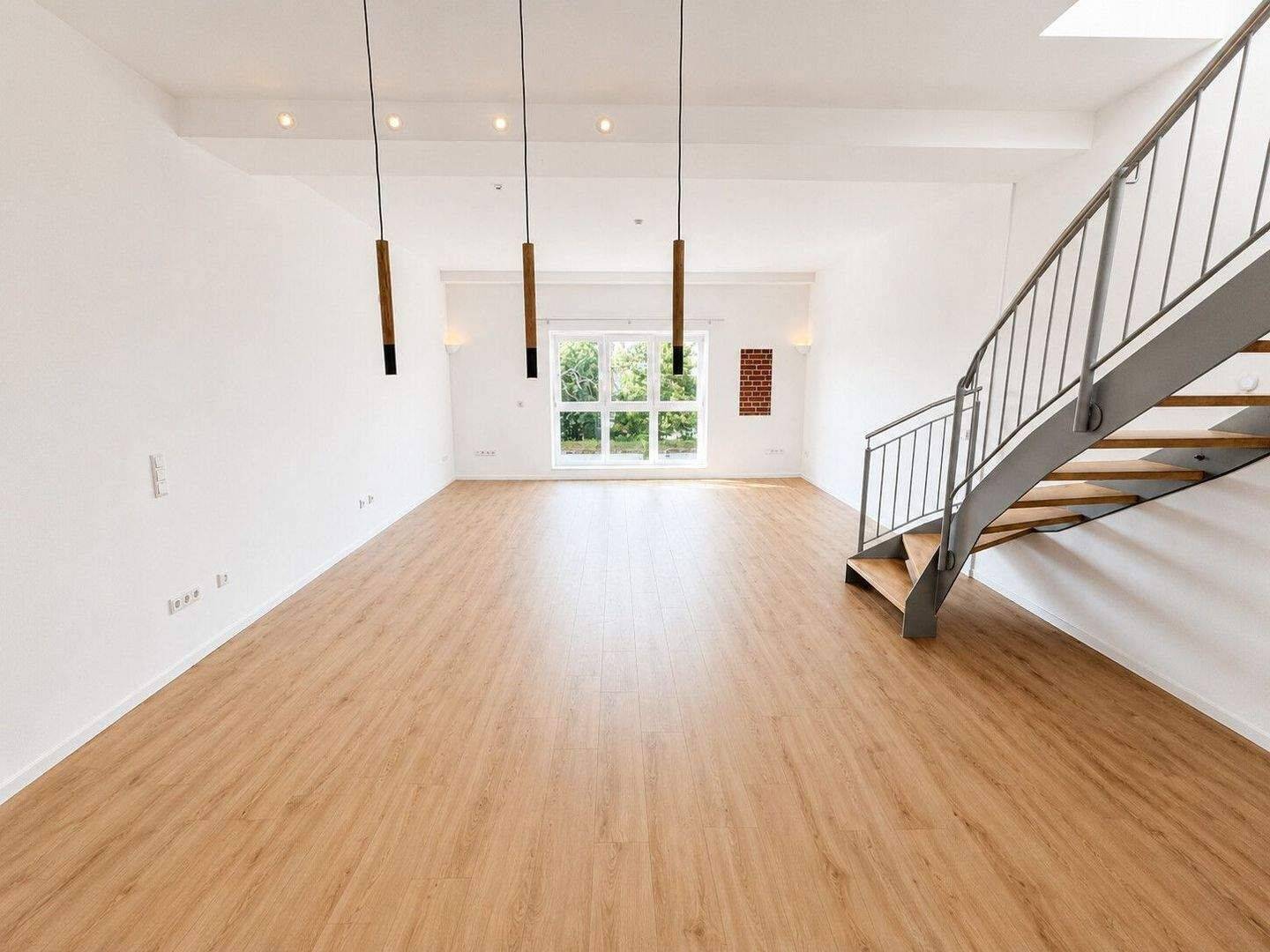 Stilvolle Penthaus-Wohnung mit traumhafter Dachterrasse und besonderem Charme in Fürth! – 90763 Fürth – Vorschaubild 6