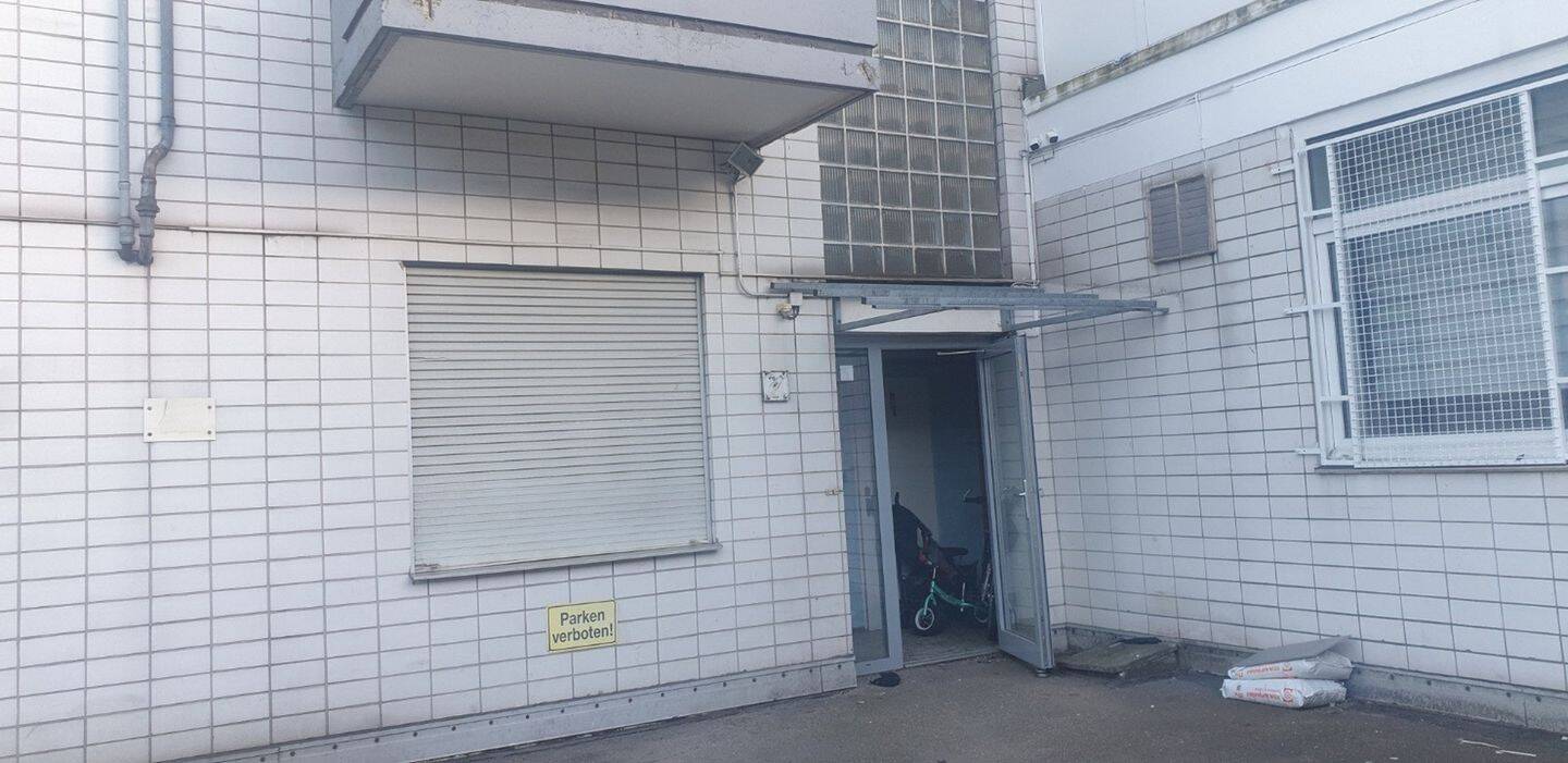 1 Zimmer mit Ladenfenster zum Hinterhof & WC in Kassel Miete oder Mietkauf ab €200 + €222 NK – 34125 Kassel – Vorschaubild 3